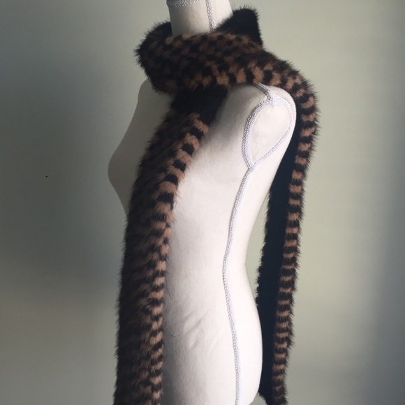 NWOT Custom Mink Hand Sewn Patchwork Scarf - Picture 4 of 8